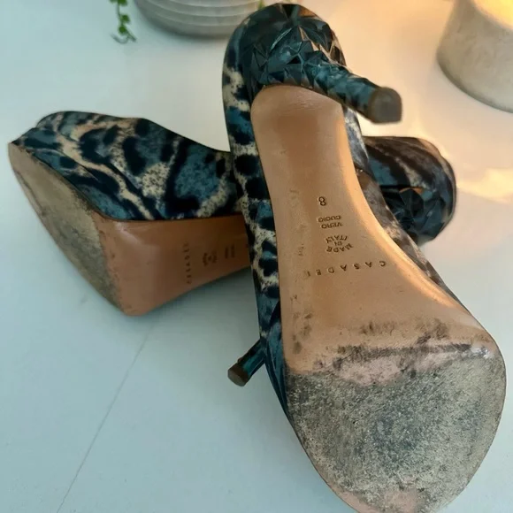 Stylish Leopard Print Peep Toe Heels - Picture 3 of 4